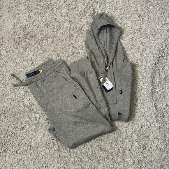 Men’s Two piece polo joggers and hoodie set, NWT , never worn - Picture 1 of 3